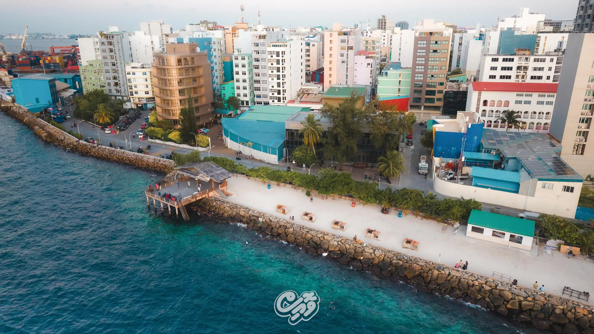ވަގުތީގޮތުން ކޭބަލެއް އަޅައިގެން މާފަންނުގެ ބައެއް ސަރަހައްދުތަކަށް ކަރަންޓް ދެނީ