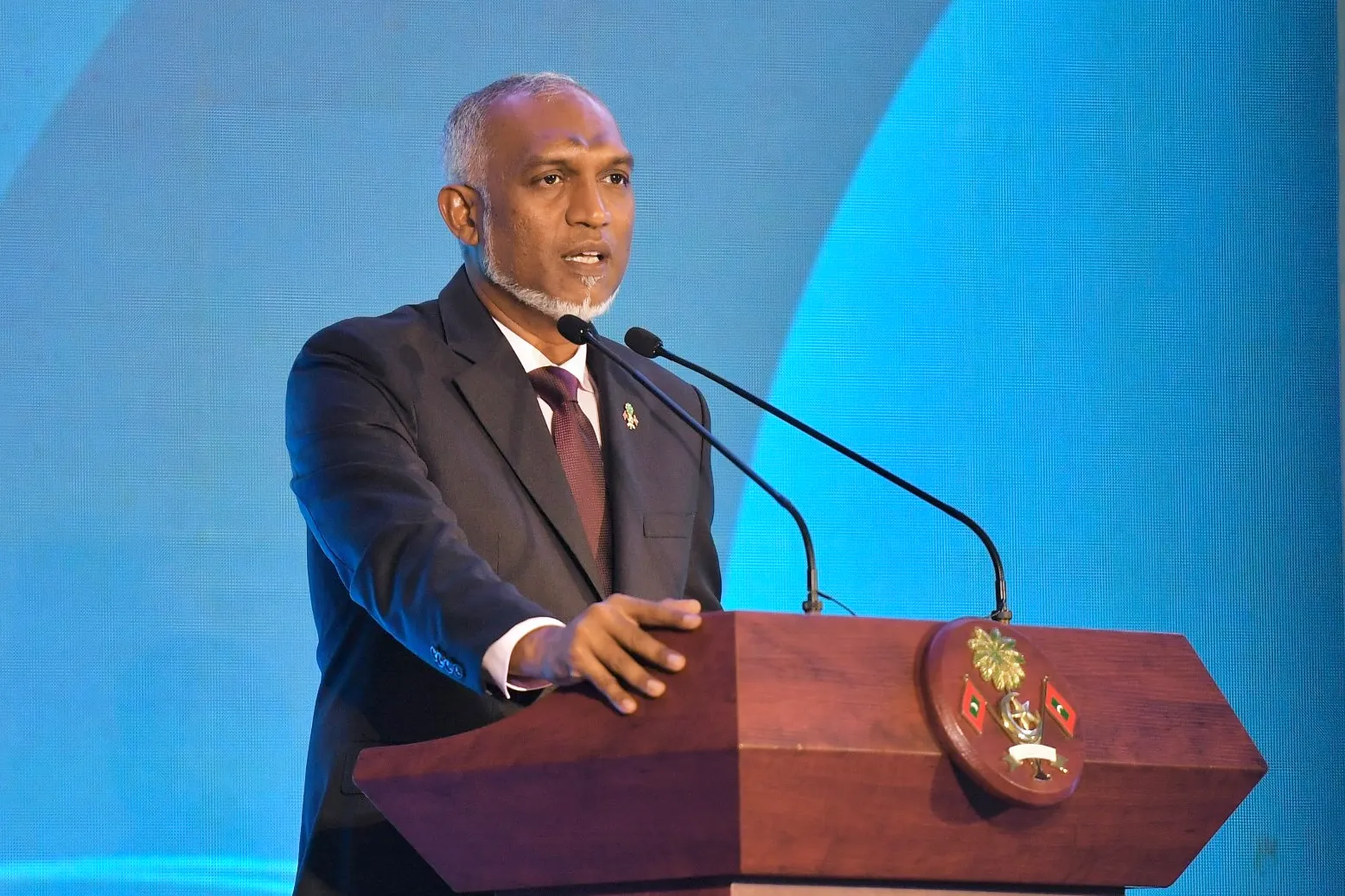 ކަންކަމާ ކެރިގެން ކުރިމަތިލައި، ހިތްވަރާއެކު ކުރިއަށް ދިއުމަށް ރައީސުލްޖުމްހޫރިއްޔާ އިލްތިމާސް ކުރައްވައިފި