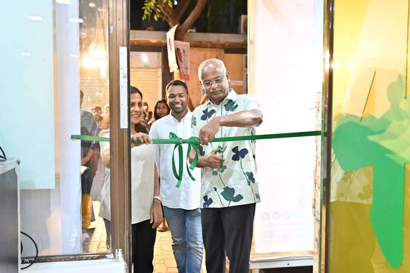 ޗެއާޕާސަން އިންތިޚާބުގައި ތާއީދު ކުރަނީ މީކާއިލްއަށް؛ ނަޝީދު ނުކުންނެވީ މާފަހުން: ޞާލިހް
