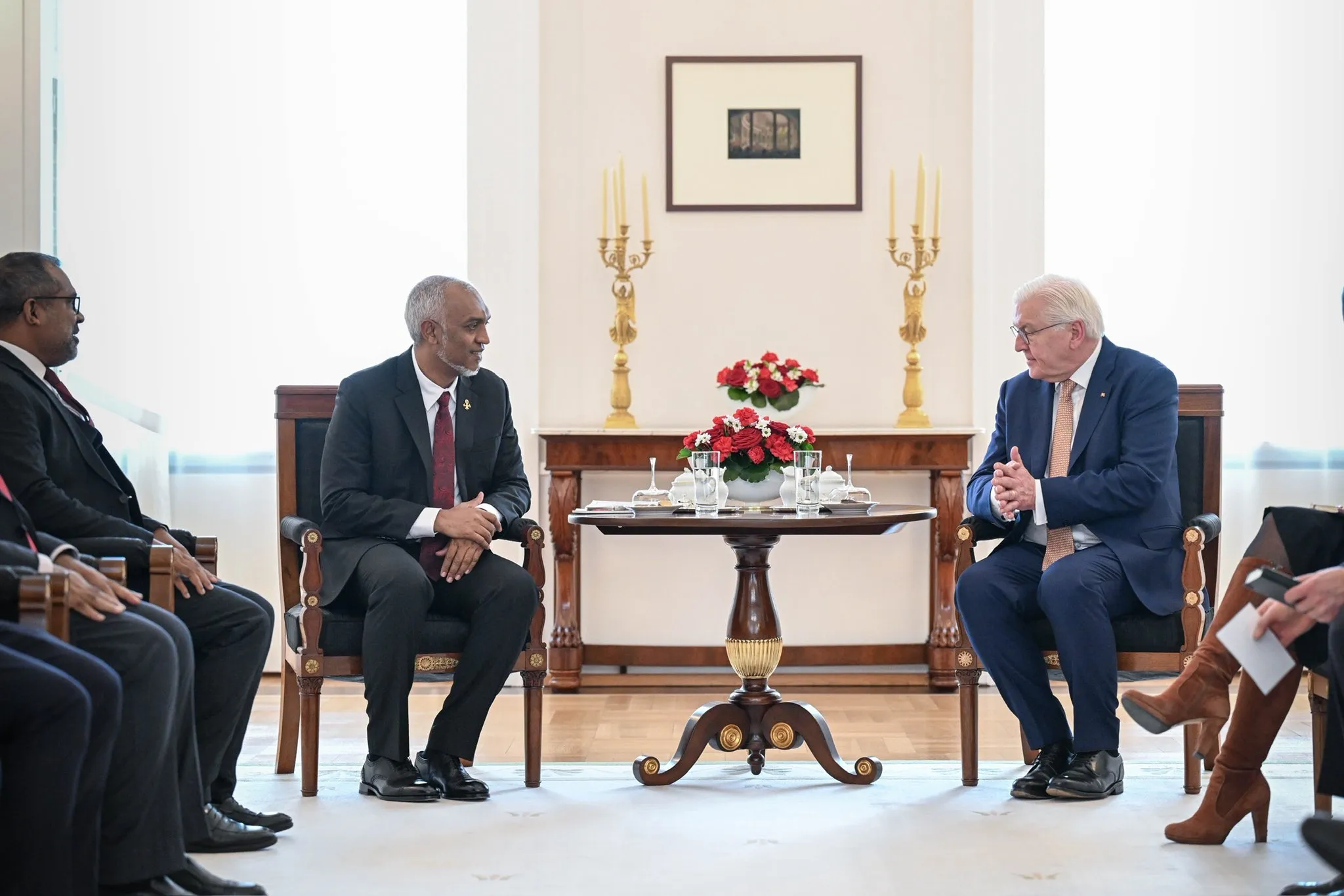 ޖަރުމަނު ދަތުރުފުޅު ނިންމަވާލެއްވުމަށް ފަހު ރައީސް މާލެވަޑައިގެންފި