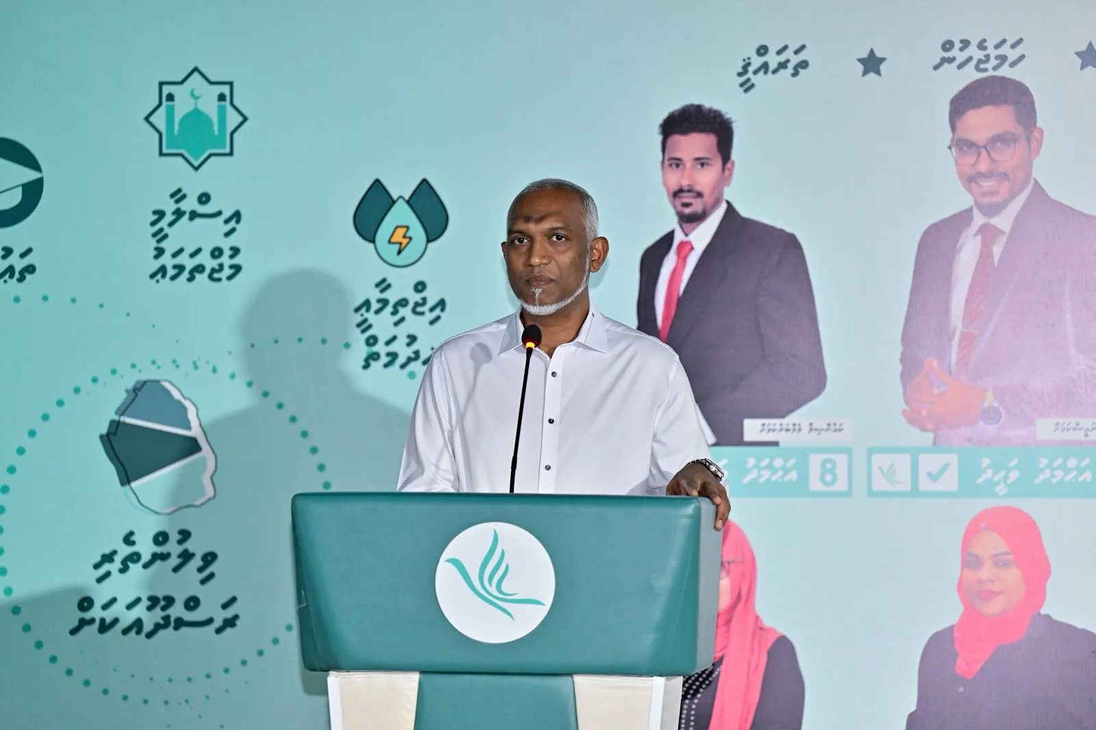 President Dr. Muizzu addressing PNC members at a rally