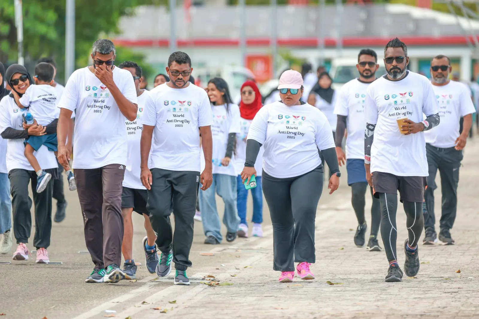 އެންޓި ޑްރަގު ޑޭ ފާހަގަކުރުމުގެ ގޮތުން ތިނަދޫ ސިޓީގައި މިއަދު ކުރިއަށްދިޔަ ހަރަކާތްތަކުގެ ތެރެއިން..ފޮޓޯ: ތިނަދޫ ސިޓީ ކައުންސިލް