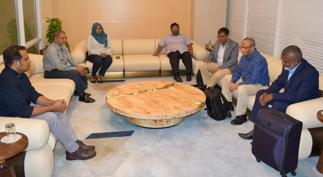 ރާއްޖޭގެ އުއްތަމަ ފަނޑިޔާރު ރަސްމީ ދަތުރުފުޅެއްގައި އެމެރިކާއަށް ފުރާވަޑައިގެންފި
