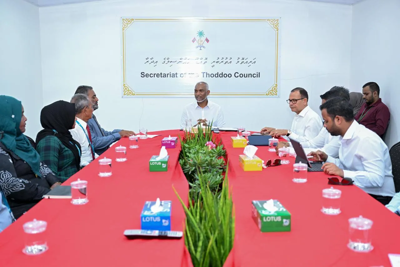 ތޮއްޑޫ މަގު ހެދުމުގެ މަޝްރޫޢު ކުރިއަށް ގެންދަވާނެ ކަމުގެ ޔަގީންކަން ރައީސް މުޢިއްޒު ދެއްވައިފި