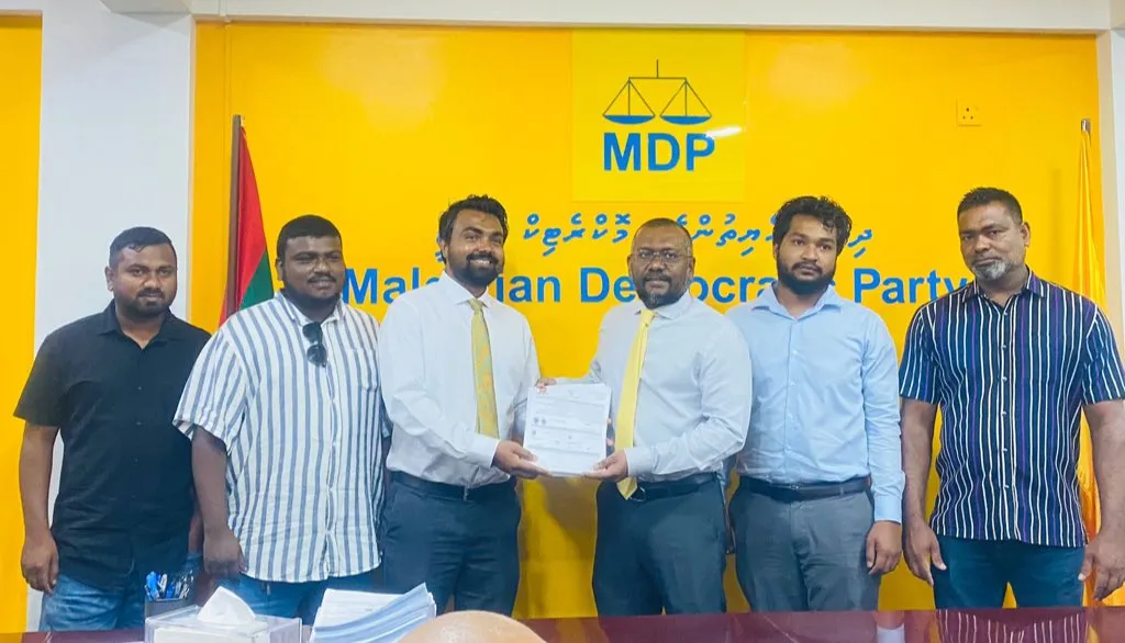 އެމްޑީޕީއަށް ބަންޑެލިބަންޑެލިން މެމްބަރޝިޕް ފޯމު ހަވާލުކޮށްފި
