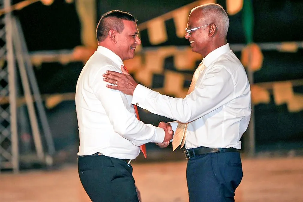 ރައީސް ޞާލިހަކީ ނަމާދު ފުރިހަމައަށް ކޮށް، ދަމުނަމާދު ވެސް ކުރައްވާ ބޭފުޅެއް: ސިޔާމް