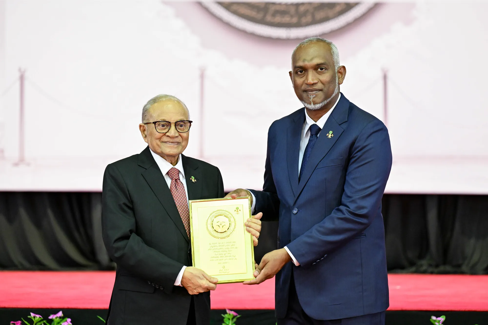 ފޮޓޯ : ރައީސް އޮފީސް