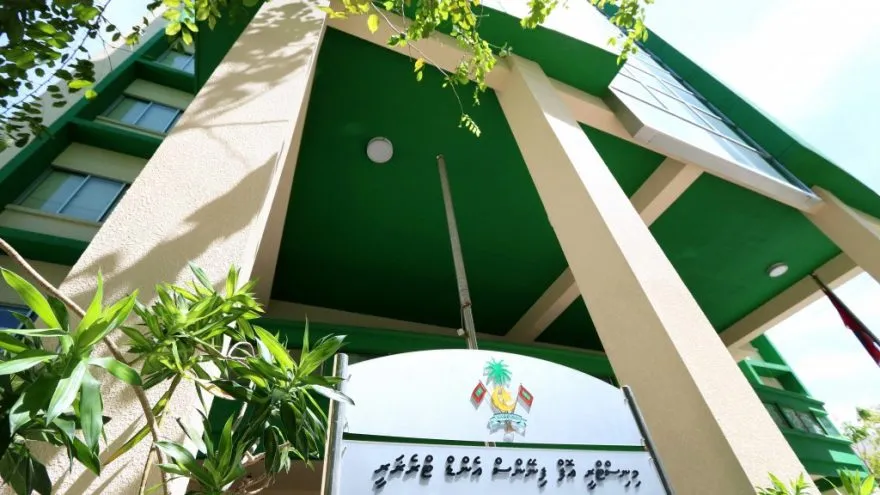 ބީލަންތައް ދިރާސާކުރާ ޓެންޑަރ ބޯޑު އަލުން އެކުލަވާލައިފި