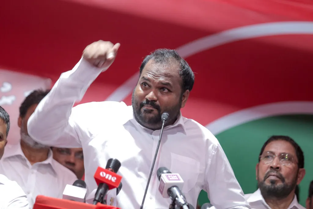 މި ޤައުމުގައި ތިބެން ނުޖެހޭ މީހުން މި ޤައުމުގައި އެބަ ތިބި: އަލީ ވަހީދު