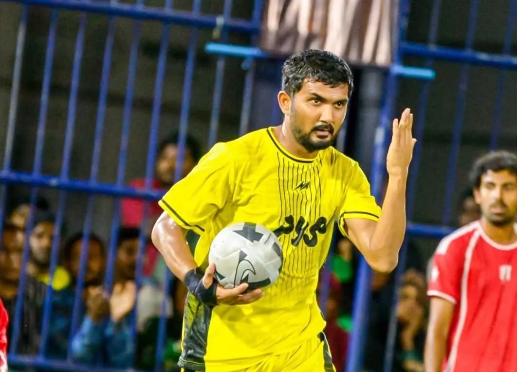 ބ އަތޮޅު ބުރުގެ ސެމީ ފައިނަލް މިއަދާއި މިރޭ