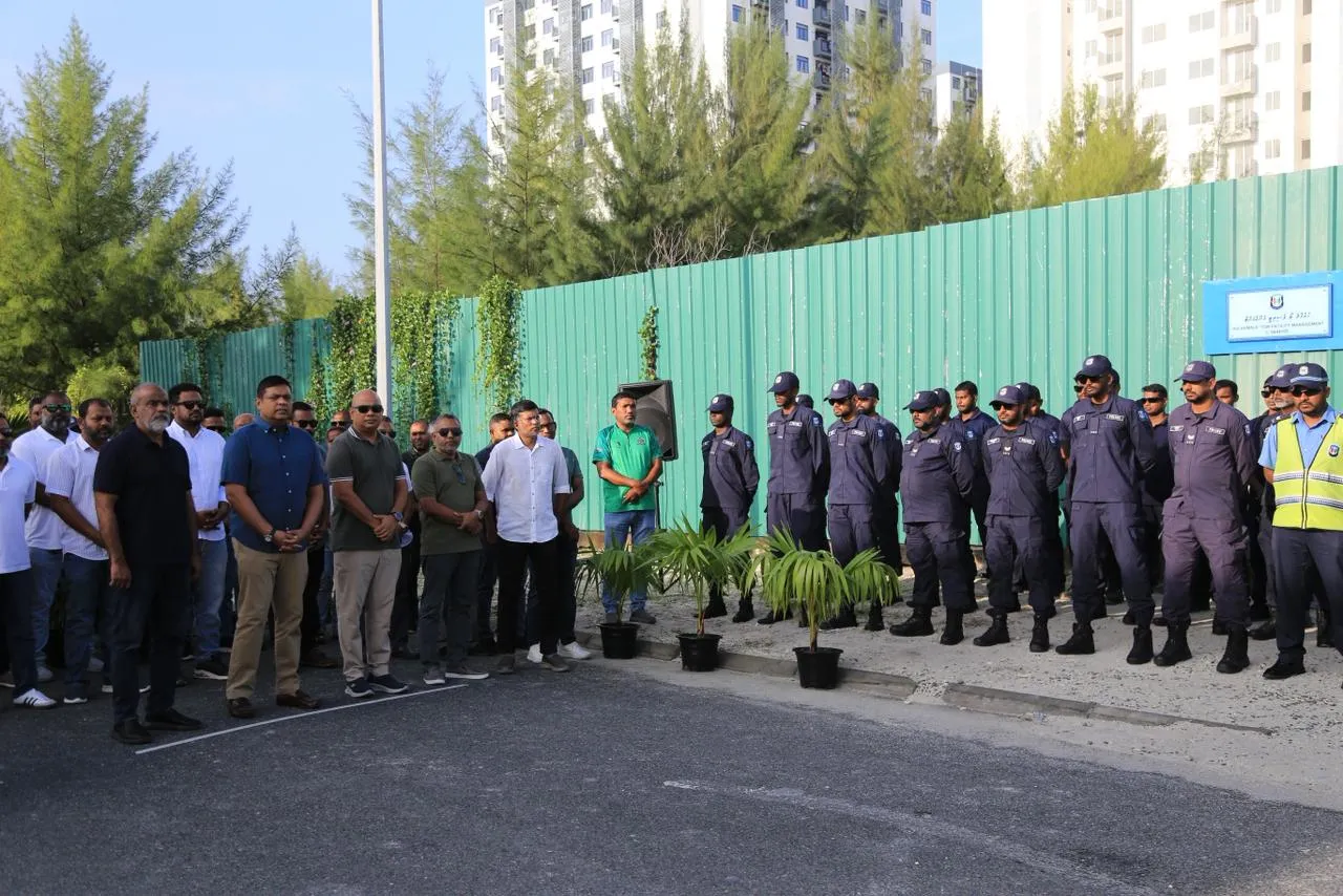 ޤަވައިދާ ޚިލާފަށް ޕާކްކޮށްފައިވާ، ގިނަ ދުވަސްވެފައިވާ އުޅަނދުތައް ނެގުމަށް ފެށި އޮޕަރޭޝަން ފެށުމަށް ބޭއްވި ރަސްމިއްޔާތުގެ ތެރެއިން- ފޮޓޯ: ފޮލިސް