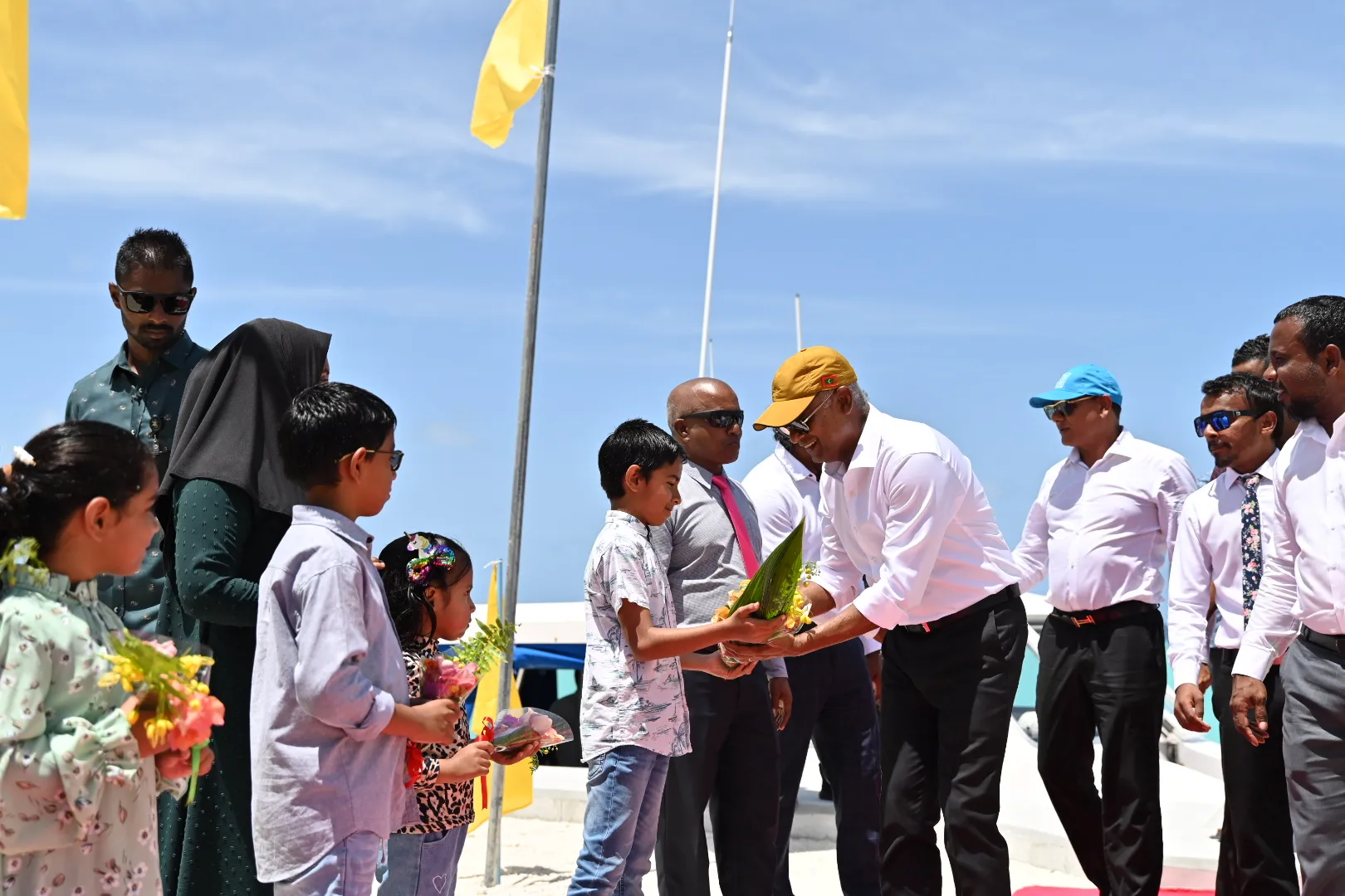 ރައީސްގެ ށ ދަތުރު: ކޮމަންޑޫއަށް ފަހު މަރޮއްޓަށް ވަޑައިގެންފި!