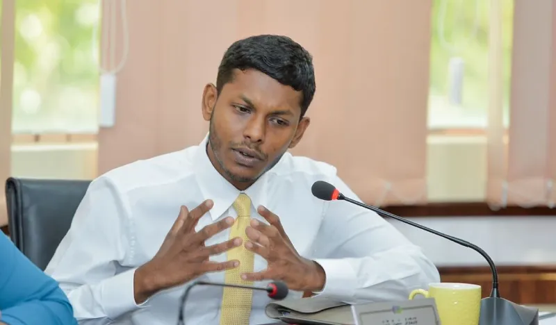 ވަކިވަމުން ދަމުންވެސް ދިވެހި ރައްޔިތުންނަށް އެދެއްވީ ކެއްސެއް: ފާތިހު