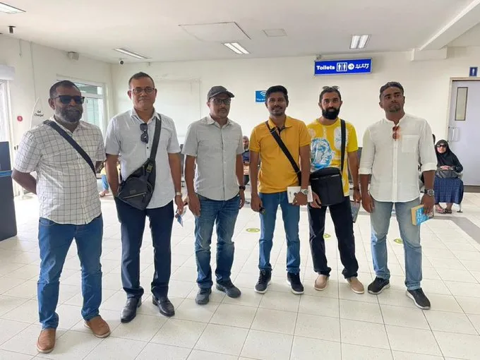 މެނިފެސްޓޯ އަށް ހިޔާލު ހޯދަން އެމްޑީޕީގެ ޓީމުތައް ރަށްރަށަށް