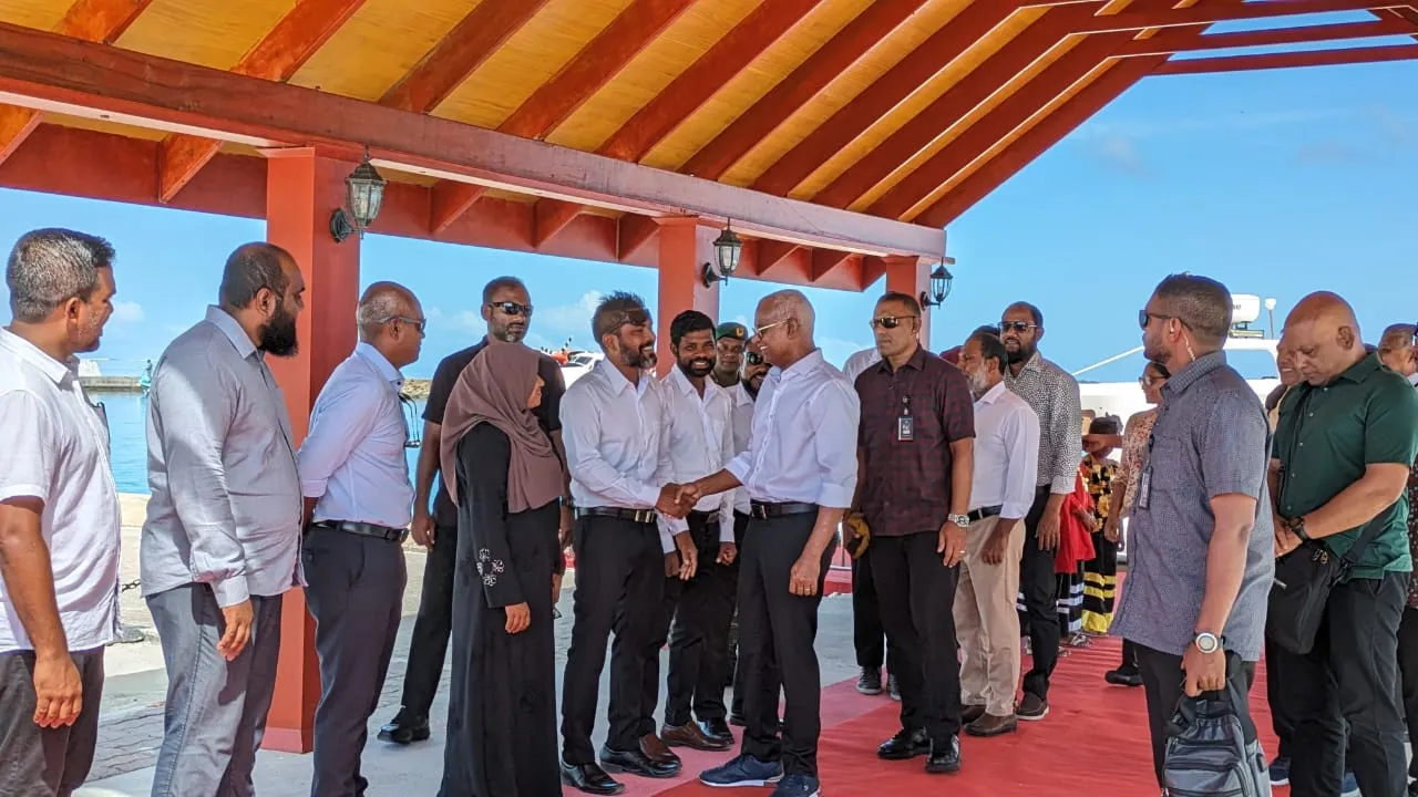 ރައީސް ޞާލިޙް ކޮޅުފުއްޓަށް ވަޑައިގެންފި