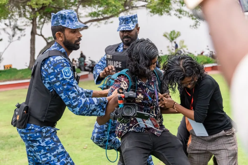 ނޫސްވެރިންނަށް ފުލުހުން އަނިޔާކުރުމުން އައިއެފްޖޭގެ ކަންބޮޑުވުން!