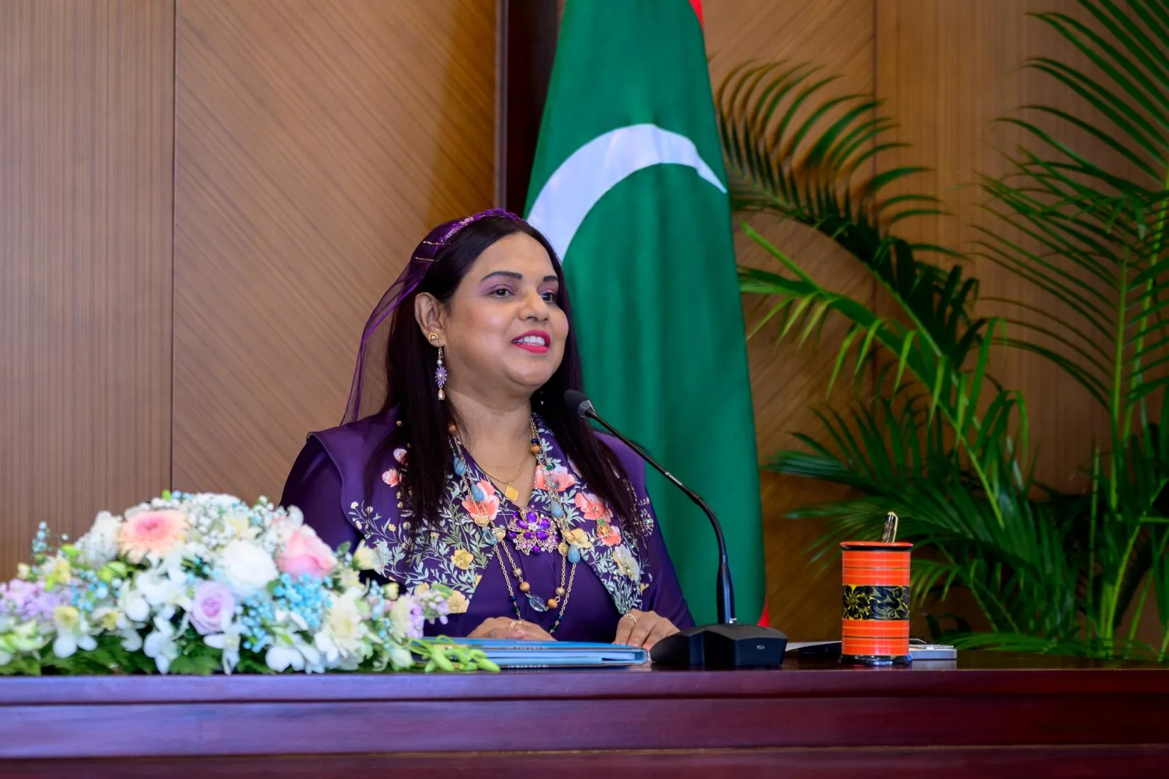 ކުރިމަތިވެދާނެ ބަލިމަޑުކަމަކަށް ތައްޔާރުވުމަށް ކުދި ޖަޒީރާ ޤައުމުތަކަށް ދެމެހެއްޓެނިވި މާލީ އެހީތެރިކަން ބޭނުންވޭ: ފޮރިން މިނިސްޓަރު