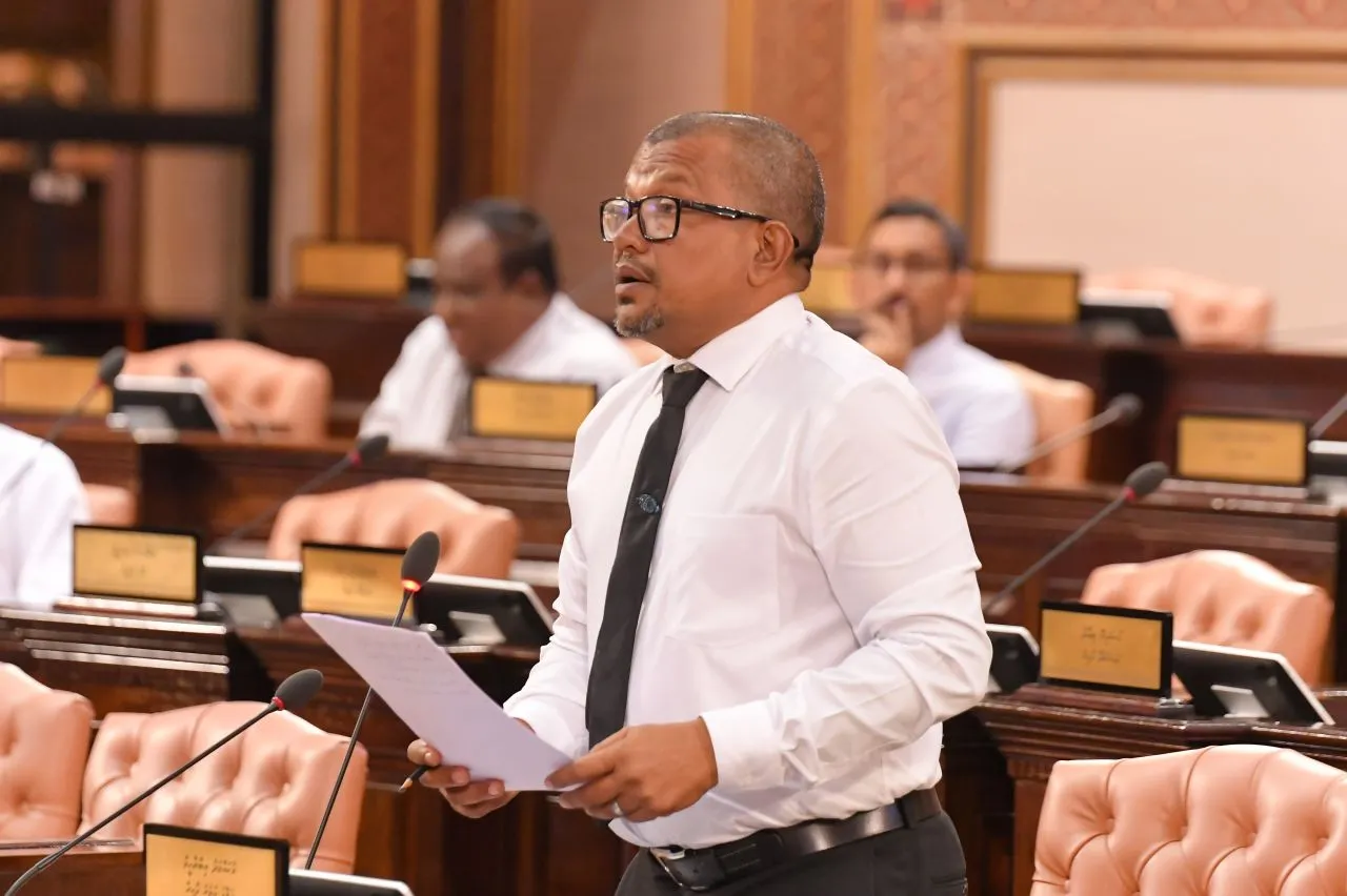 ކުޑޫގެ މި ވާހަކަ އަޑުއަހަން ޖެހޭ، ކަރޯކޭ ތަންތަނުގެ އުނދަގޫ ވަރަށް ބޮޑު