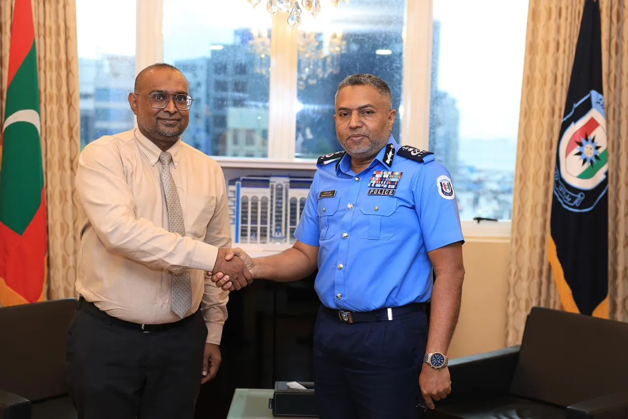 ސިވިލް ސާވިސް ކޮމިޝަންގެ ރައީސް، ކޮމިޝަނާ އޮފް ޕޮލިސްގެ އަރިހަށް އިހުތިރާމުގެ ޒިޔާރަތެއް ކުރައްވައިފި