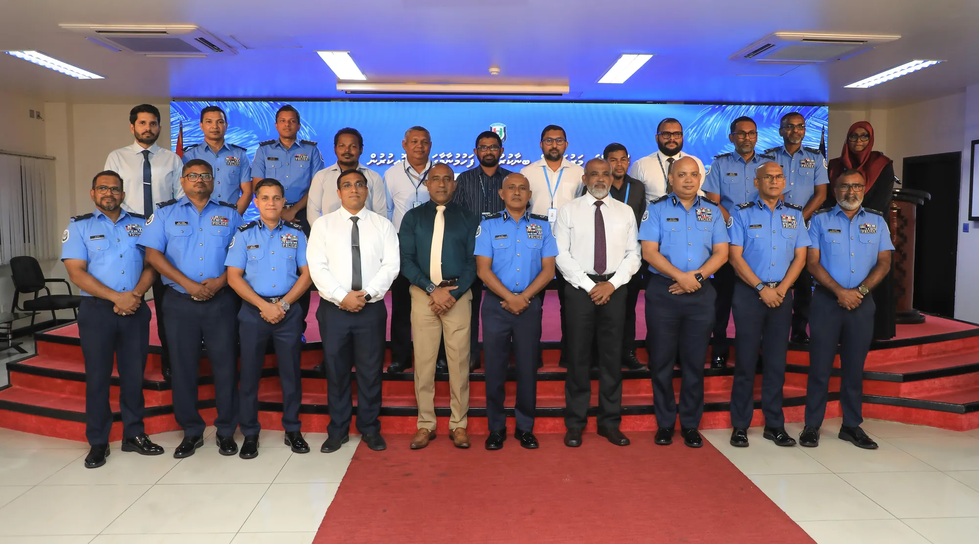 ފުލުހުންގެ ޢިމާރާތް 75 ރަށެއްގައި އެޅުމަށް، ސަރުކާރުގެ 3 ކުންފުންޏަކާ ހަވާލުކޮށްފި