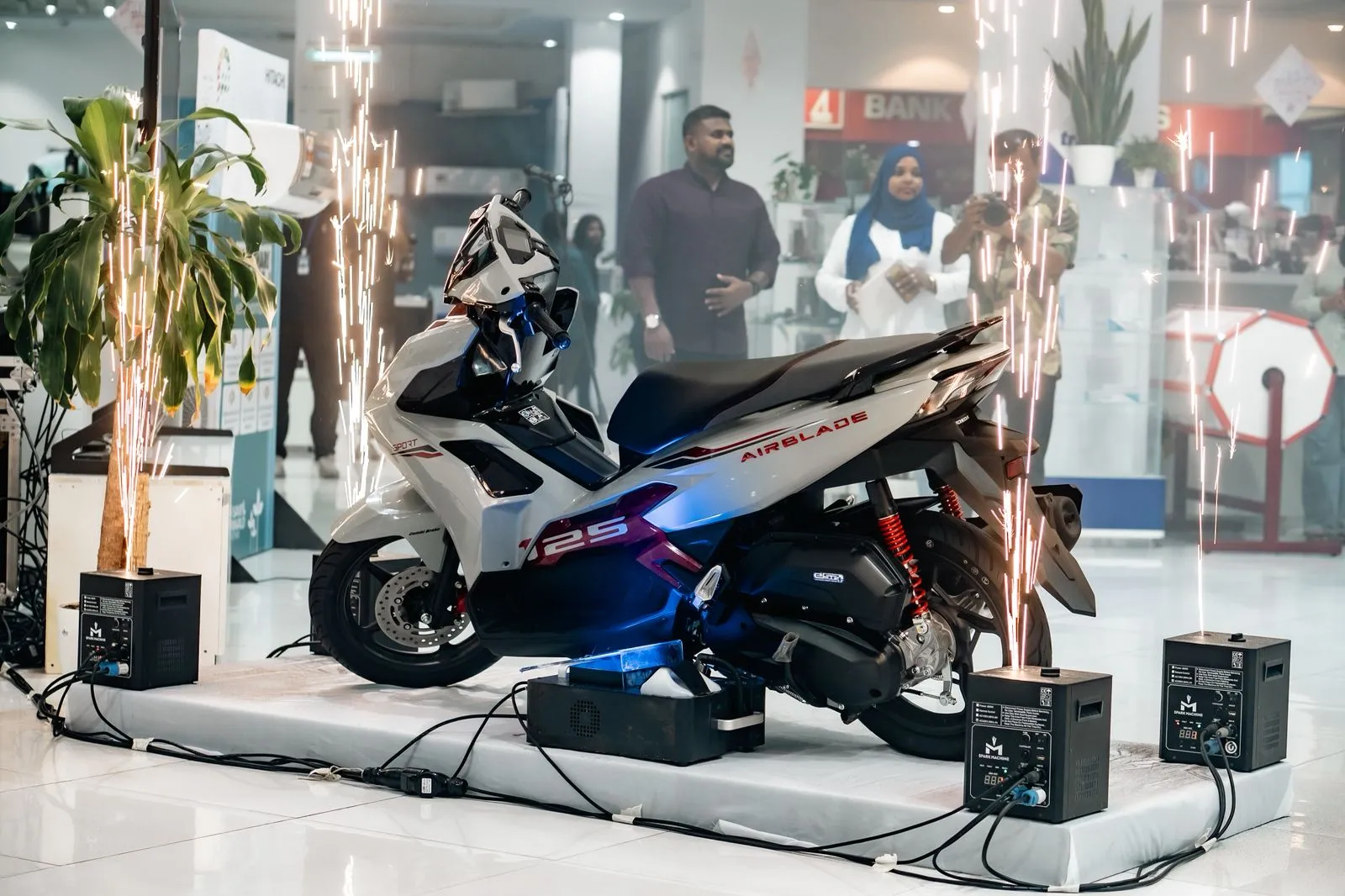 އެސްޓީއޯ ހިޓާޗީ ޕްރޮމޯޝަނުގައި ދޫކޮށްލާ ސައިކަލް.. ފޮޓޯ: އެސްޓީއޯ