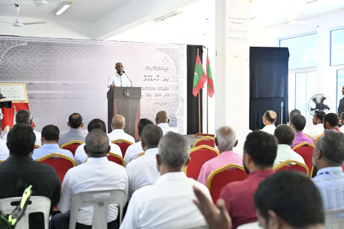 President Dr. Muizzu meeting with residents of GDh. Hoadedhdhoo (Photo/President's Office)