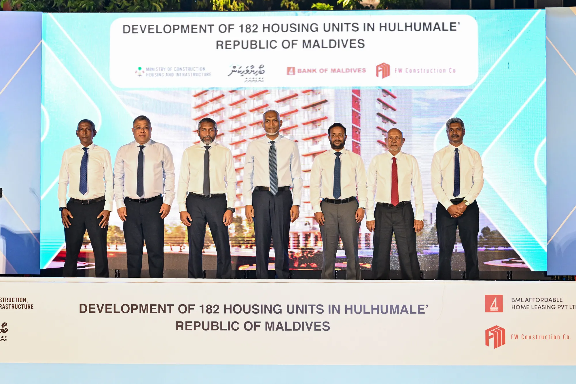 ހުޅުމާލޭގައި 182 ހައުސިންގ ޔުނިޓުގެ މަޝްރޫޢުގެ ބިންގާ އަޅައިފި