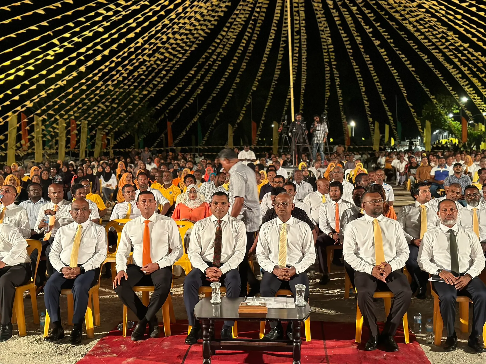 ވާދަވެރިންނަށް ލިބޭނެ ވޯޓެއް ނެތް؛ ބޮޑުތަނުން މިކަން ނިމިއްޖެ: ޝާހިދު