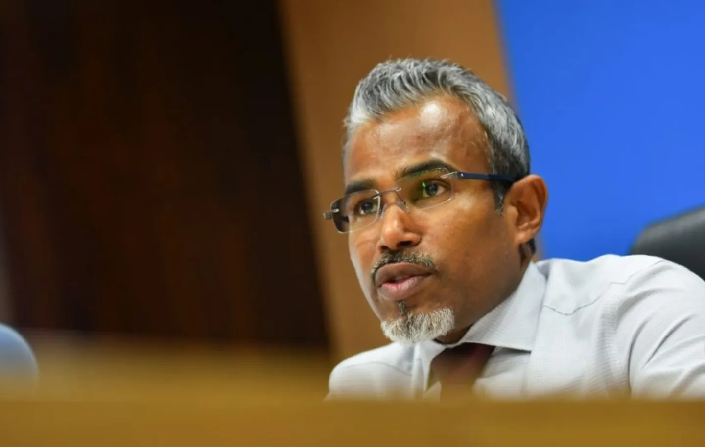 ރައީސް ނަޝީދުގެ އިތުބާރު ނެތް މައްސަލައިގައި ބަންޑާރަ ނައިބުގެ ލަފާ ހޯދަނީ