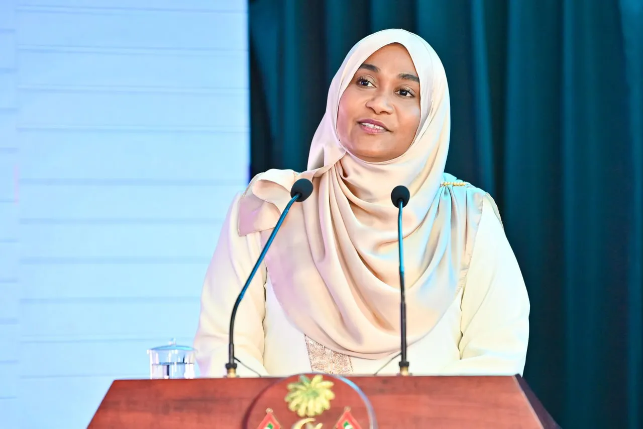 ސައްތައިން ސައްތަ އިސްލާމީ ޤައުމެއްގެ ގޮތުގައި 9 ޤަރުނު ހޭދަކުރުމަކީ ރާއްޖެއަށް ލިބުނު ބޮޑު ފަޚުރެއް: މެޑަމް ސާޖިދާ