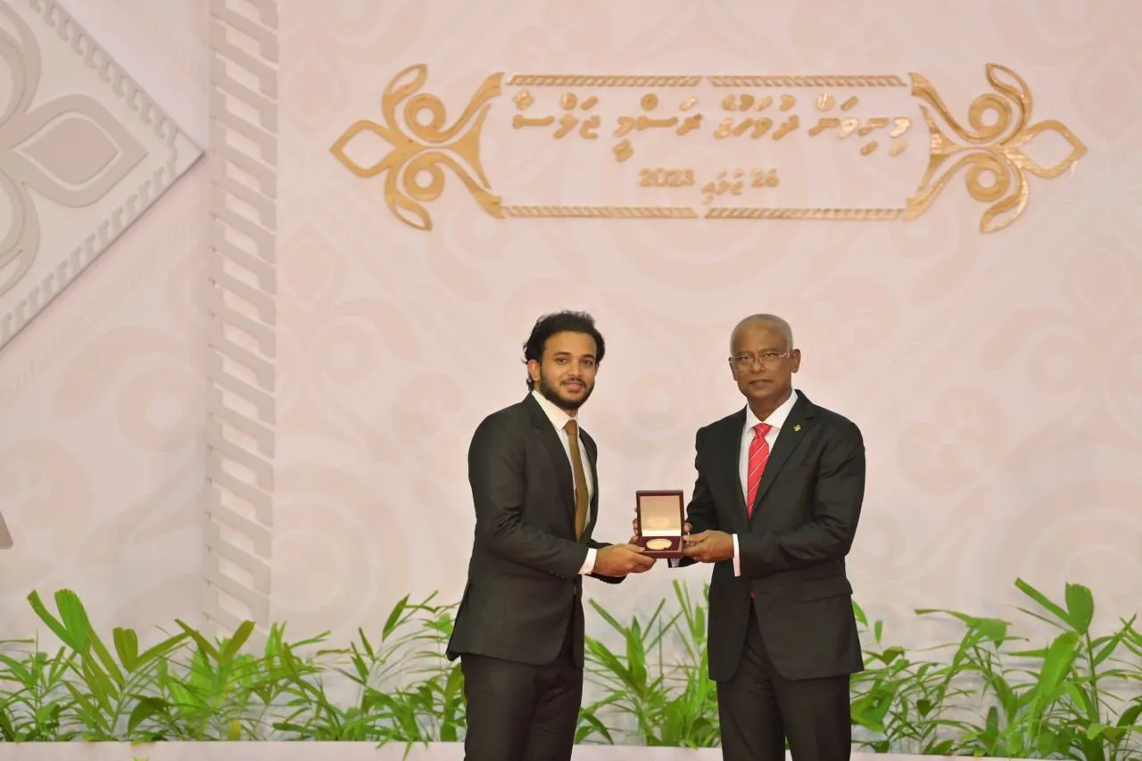 މަތީ ދަރަޖަ ހޯދި 10 ޙާފިޡަކަށް ރައީސް ގެ ޚާއްސަ އިނާމު ދެއްވައިފި