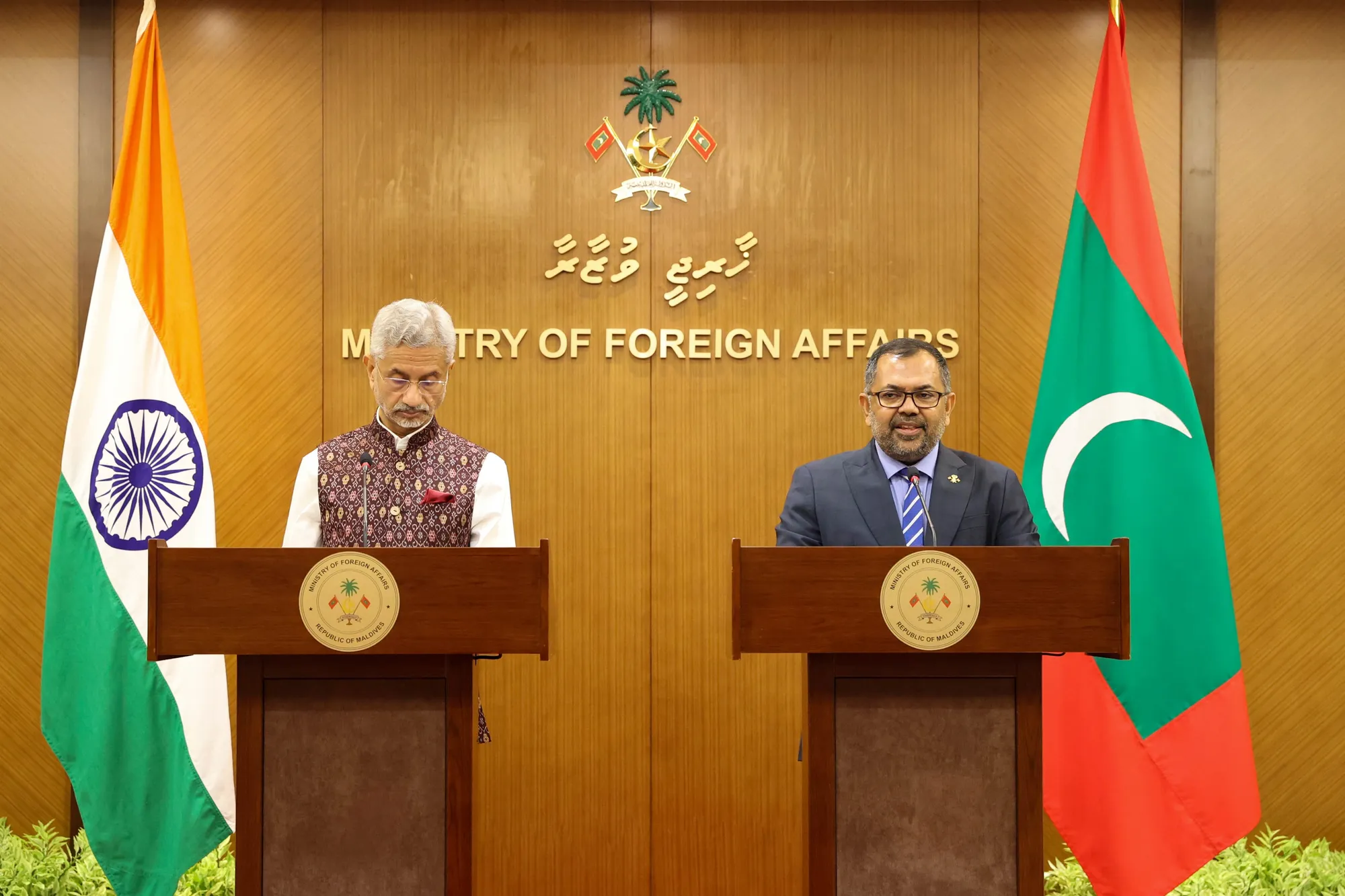 ޖައިޝަންކަރު އަދި ވަޒީރު ޒަމީރު-- ފޮޓޯ: މިނިސްޓްރީ