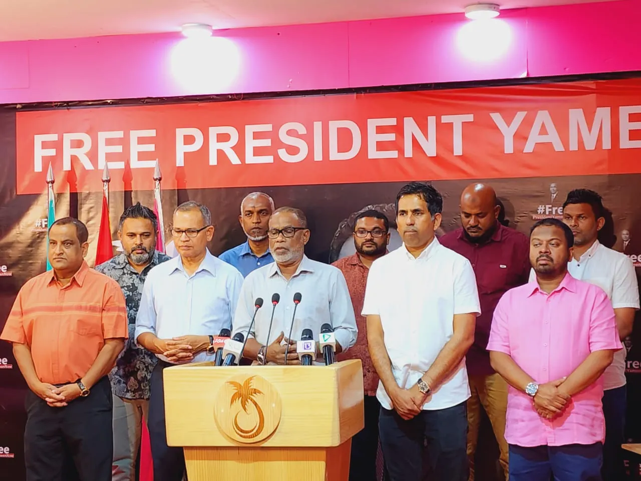 ރައީސް ޔާމީން ހުންނަވާ ޖަލުގައި ކެމެރާ ހަރުކޮށްގެން ފޯނުން ބަލާ ކަމަށް އިދިކޮޅުން ތުހުމަތު ކޮށްފި