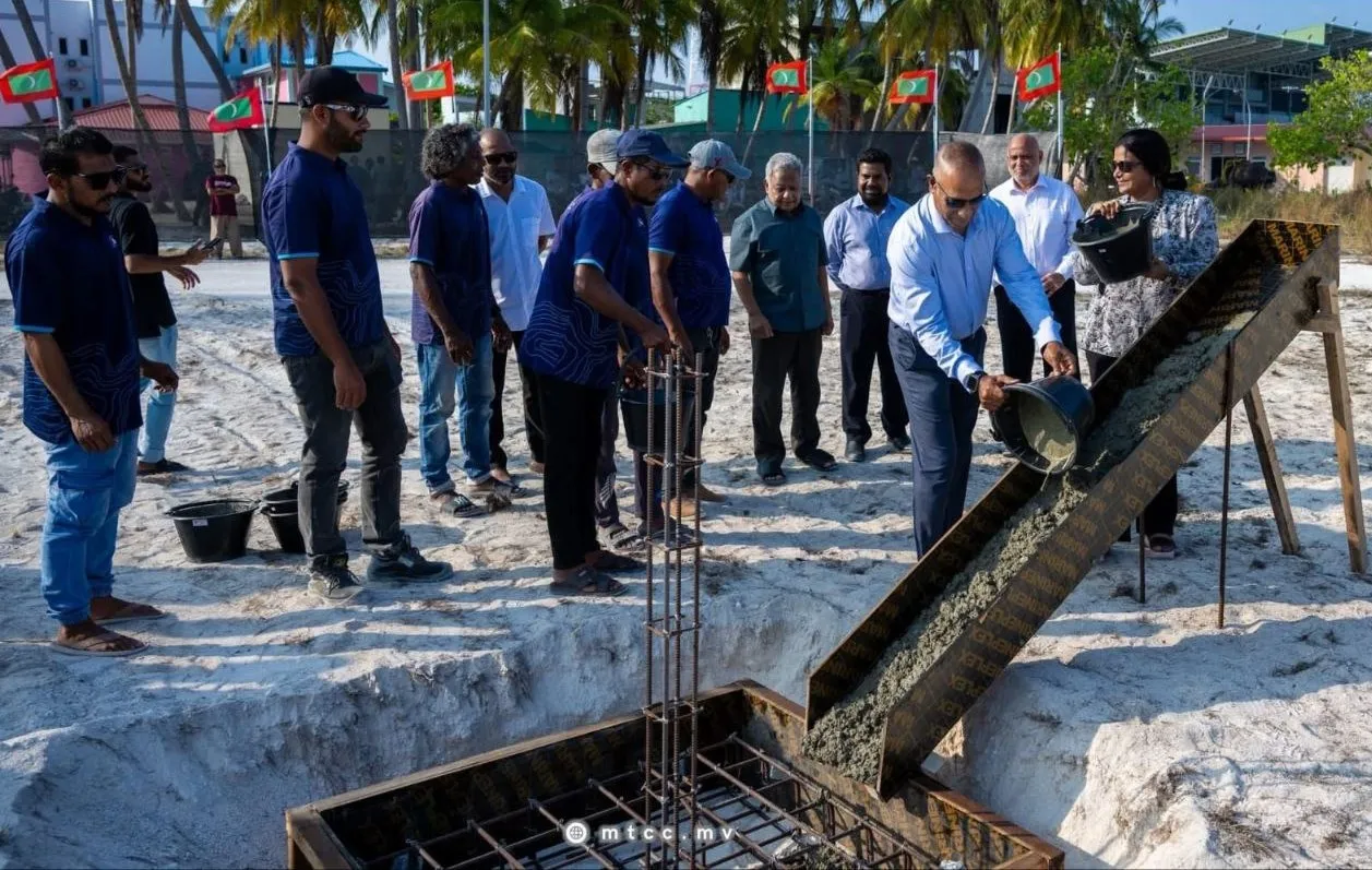 ބ.އޭދަފުށީގައި ގާއިމްކުރާ ޤައުމީ ޔުނިވަރސިޓީ ކެމްޕަހުގެ ބިންގާ އަޅައިފި