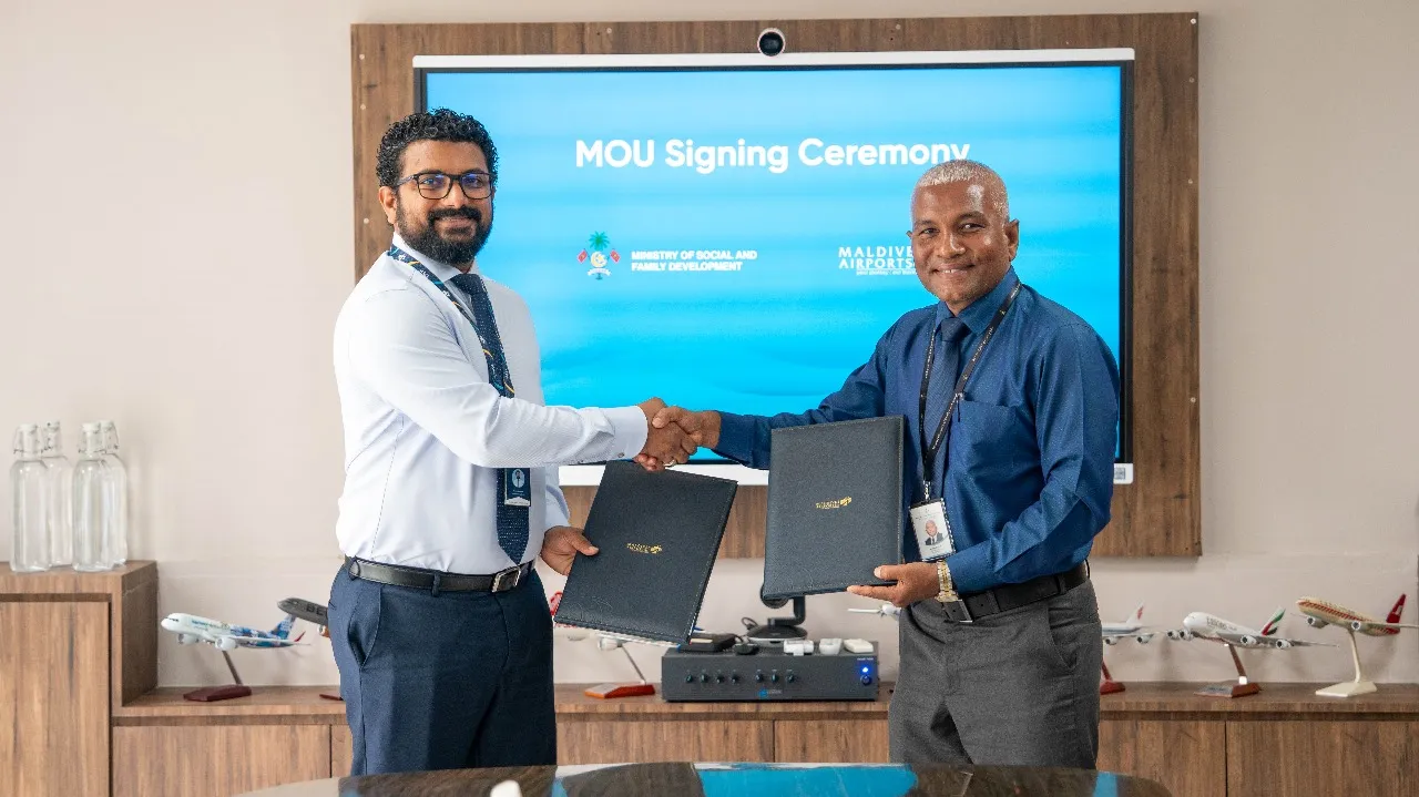 ނުކުޅެދުންތެރިކަން ހުންނަ ފަރާތްތަކަށް ޚާއްސަ އިންޓަރންޝިޕް ޕްރޮގްރާމެއް ހިންގުމަށް ފަހުމުނާމާގައި ސޮއިކުރުން - ފޮޓޯ: އެމްއޭސީއެލް