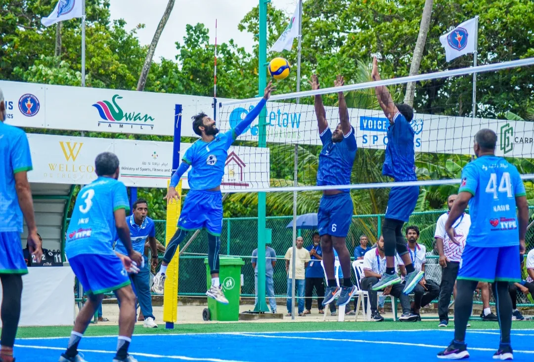 ފަސޭހަކަމާއެކު ފިއްލަދޫ ބަލިކޮށް ހަނިމާދޫ އިން ގުރޫޕްގެ އެއްވަނައަށް ކުރިއަށް ޖެހިލައިފި