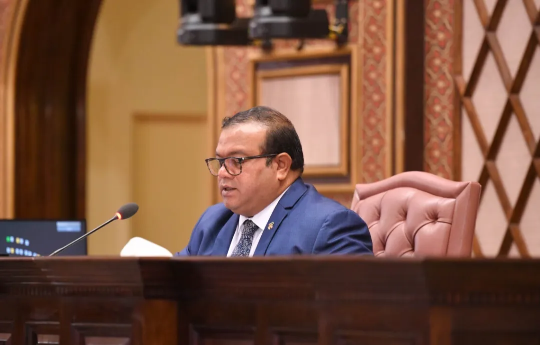 މަޖިލީހުގެ ހިނގަމުންދާ ދައުރު ދިގުކުރަން ހުށައަޅައިފި