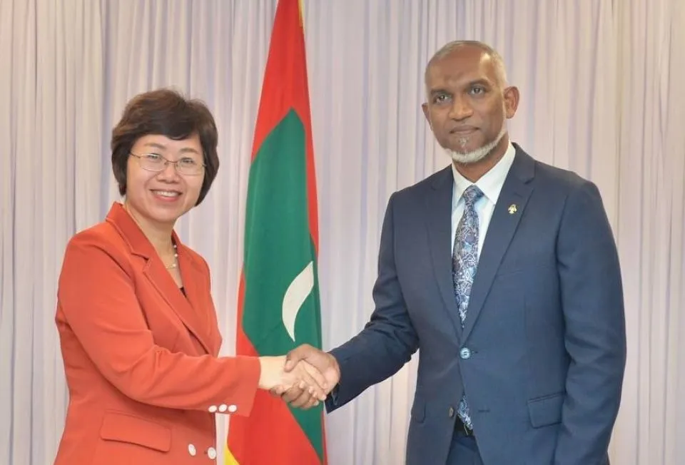 ރައީސް މުޢިއްޒު އާއި ޗައިނާ ސަފީރު