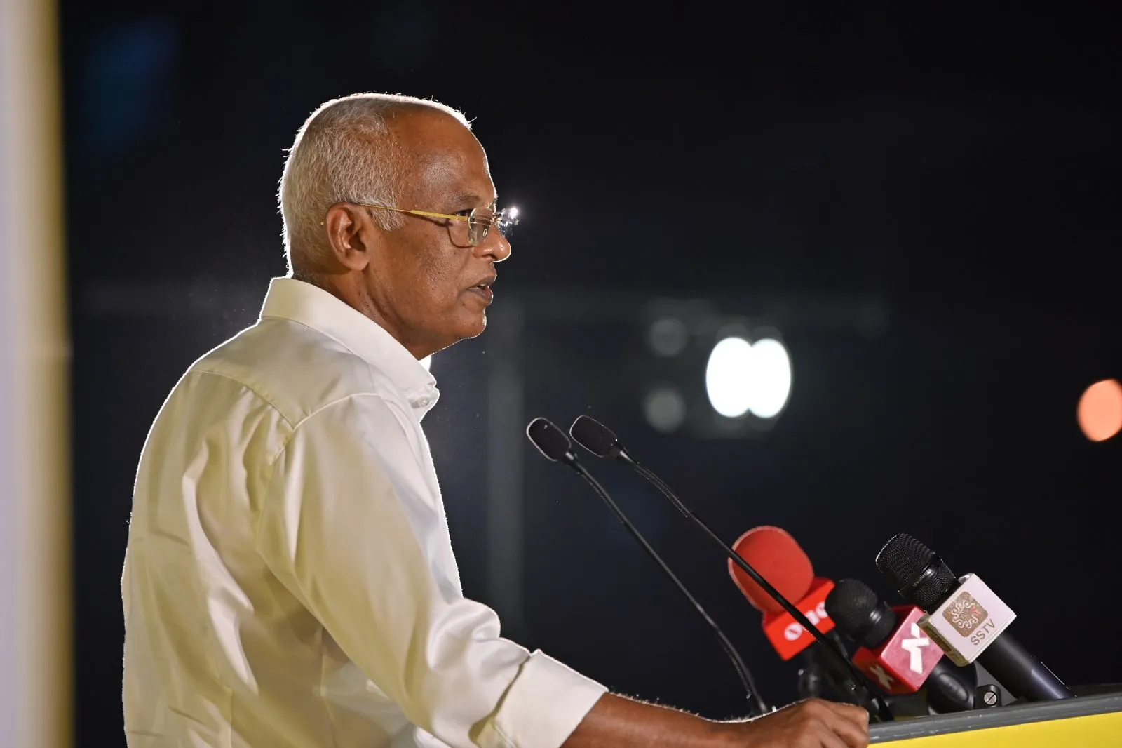 ފުދިއްޖެ، ފުނޑިއްޖެ ޖަލްސާގައި އީސް ސޯލިހު ވާހަކަފުޅުދައްކަވަނީ.. ފޮޓޯ/ އެމްޑީޕީ