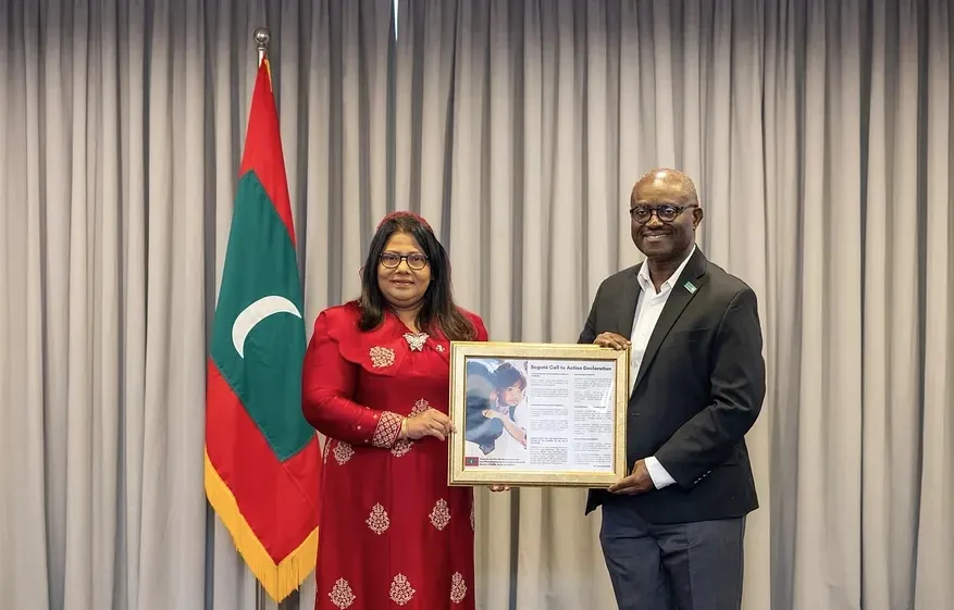 ކުޑަކުދިންނަށް ކުރާ އަނިޔާ ހުއްޓުވުމުގެ ގަރާރުގައި ސޮއިކުރުމުގެ ރަސްމިއްޔާތު -- ފޮޓޯ: ހެލްތް މިނިސްޓްރީ