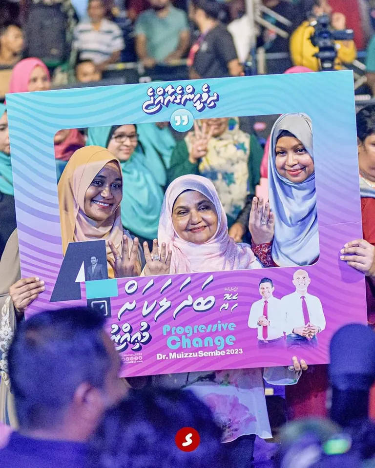 ޑރ މުއިއްޒުގެ މެނިފެސްޓޯގައި އަންހެނުންނަށް ޚާއްސަ ގިނަ ވައުދުތަކެއް!