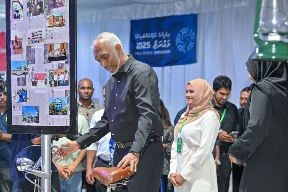 ރައީސުލްޖުމްހޫރިއްޔާ ޑރ. މުޙައްމަދު މުއިއްޒު:ފޮަޓޯ/ ރައީސް އޮފީސް