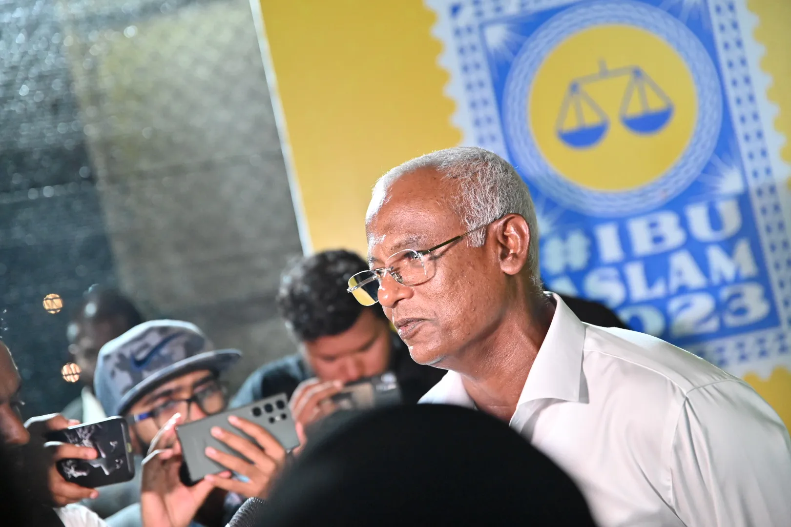 އެއްވެސް މެމްބަރަކު އަނބުރާ ޕާޓީއަށް ގެނައުމަށް ރިޝްވަތެއް ނުދެން: ރައީސް ޞާލިޙް
