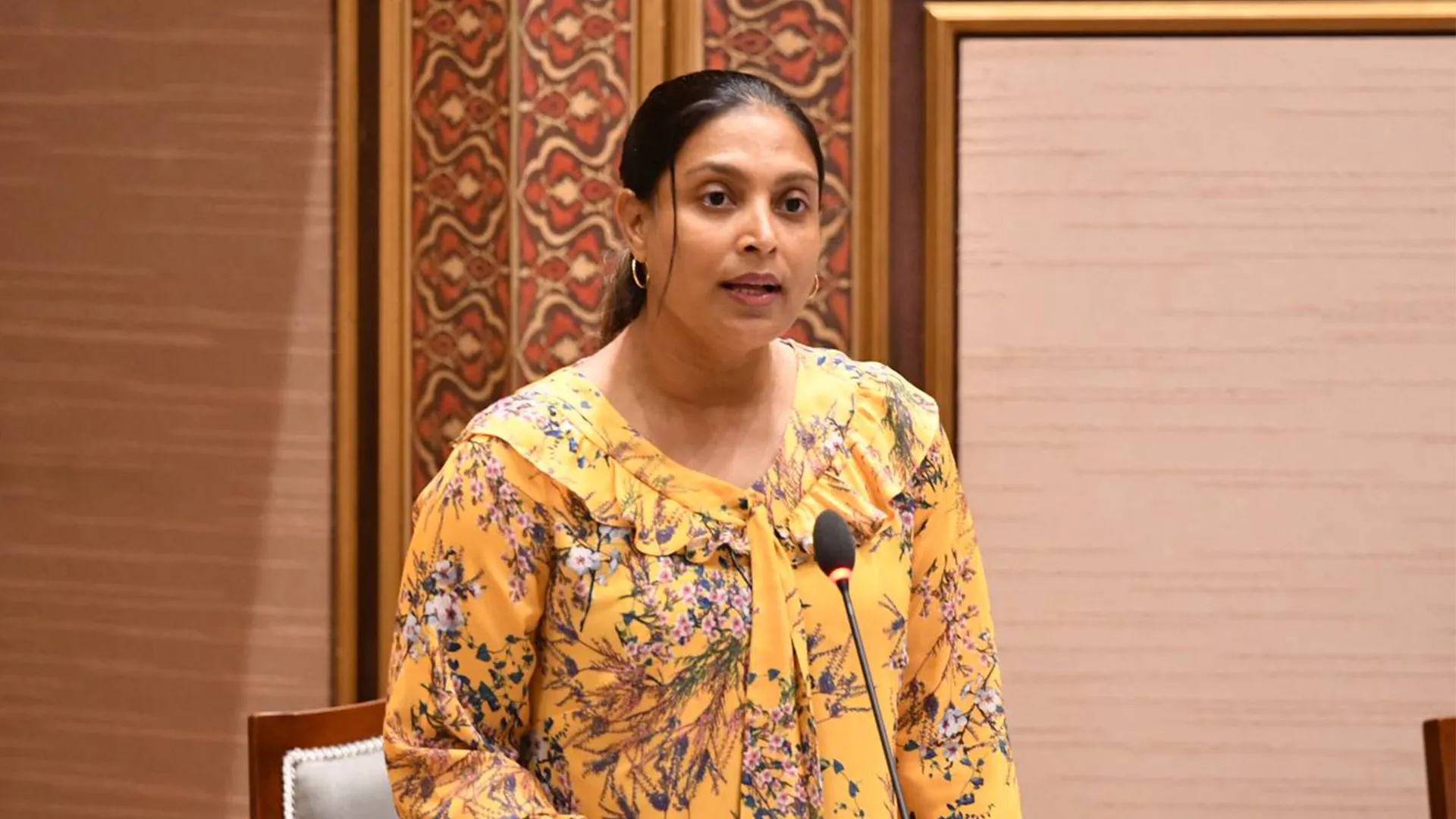 ގުރޭޑު 6 ގެ ދިވެހި ފޮތުގައި އިޒްރޭލަކީ ގައުމެއްގެ ގޮތަށް ލިޔެފައި އޮތުމުން ގިނަ ބައެއްގެ ނުރުހުން!
