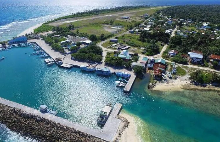 ޏ. ފުވައްމުލައް؛ އެ ރަށު މޫދަށް އެރިއުޅުނު ޒުވާނެއް މިއަދު ވަނީ ނިޔާވެފައި--ފޮޓޯ/ ޓްރިޕް އެޑްވައިސާ