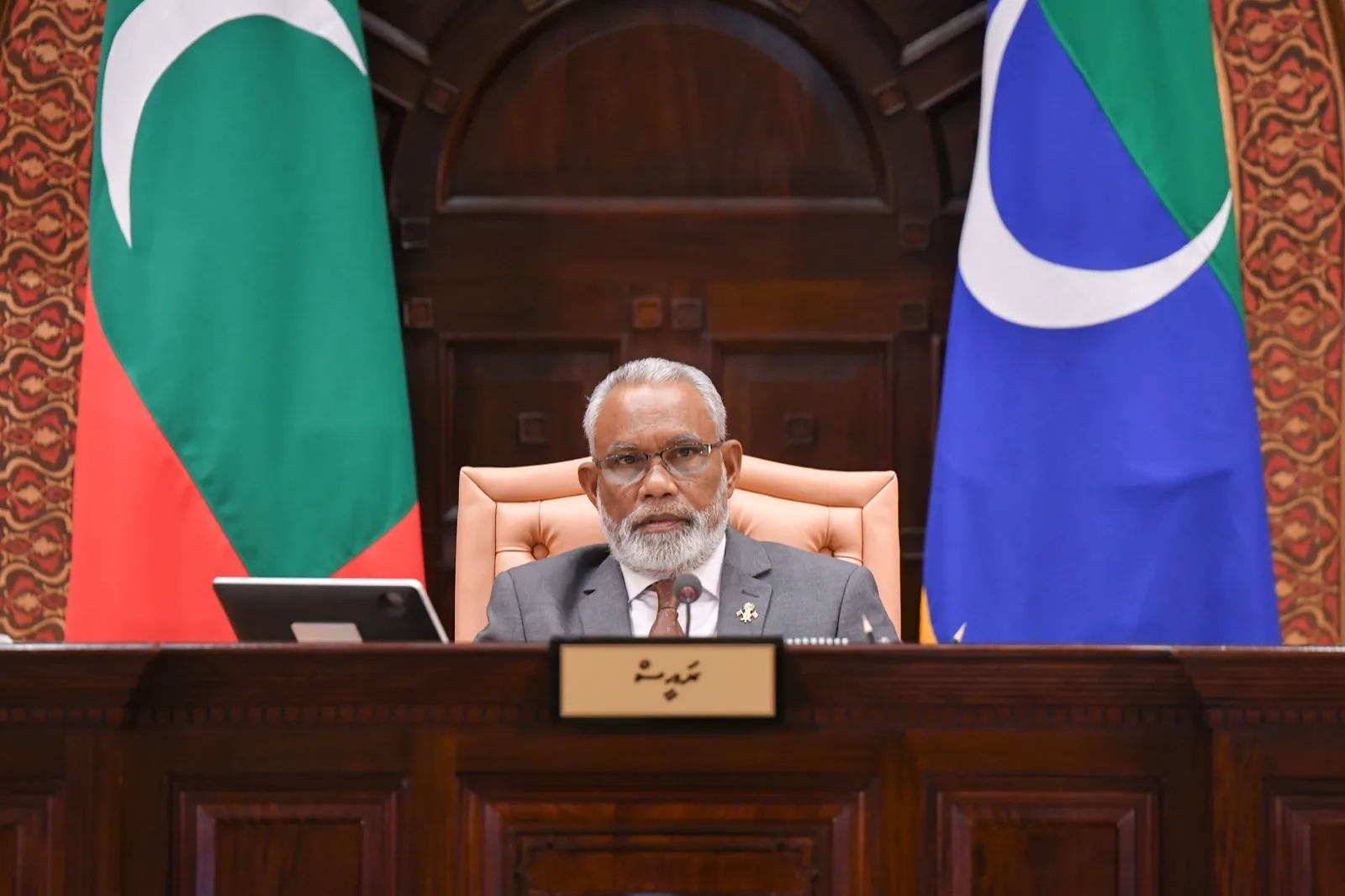 މަޖިލީސް ޗުއްޓީއަށް: 32 ޖަލްސާ، 198 ގަޑިއިރު މެންބަރުން މަސައްކަތް ކުރެެއްވި