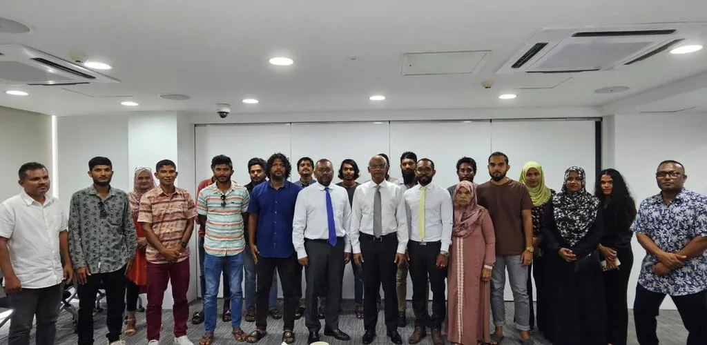 ޕީޕީއެމްގެ މެމްބަރުންތަކެއް ގޮވައިގެން ޤާލިބު އެމްޑީޕީއަށް!