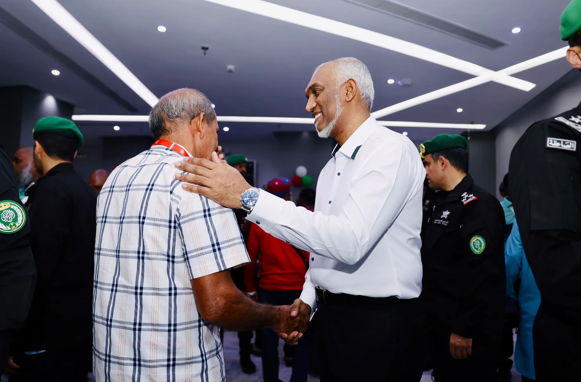 ހައްޖު ވެކްސިނާއި ބޭސް ހިލޭ ލިބޭނެ ގޮތް ރައީސް ހަމަޖައްސަވައިފި