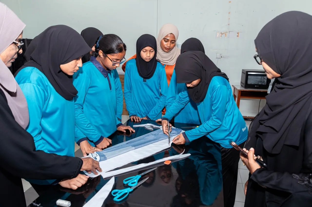 ބީއެމްއެލް ފަންޑްގެ އެހީގައި ބ. އަތޮޅު ތައުލީމީ މަރުކަޒުގެ ވޮކޭޝަނަލް ޓްރެއިނިންގ ލެބް އިތުރަށް ތަރައްގީކޮށް، ޑިޖިޓަލް ސްޓޫޑިއޯއެއް ގާއިމުކޮށްފި