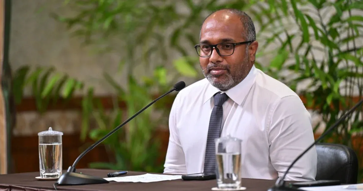އެންމެ ގިނައިން ކަޅު ބާޒާރުގައި ޑޮލަރު ދައުރު ކުރަނީ ޑޮލަރުން އާމްދަނީ ލިބޭ ފަރާތްތައް 